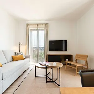 Port Plaza Appartement